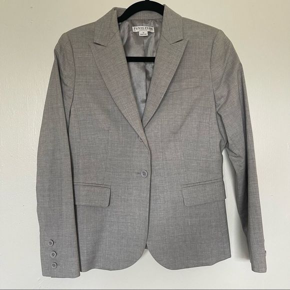 Pendleton Jackets & Blazers - Pendleton Gray Womens Suit Coat or Blazer Size 10P